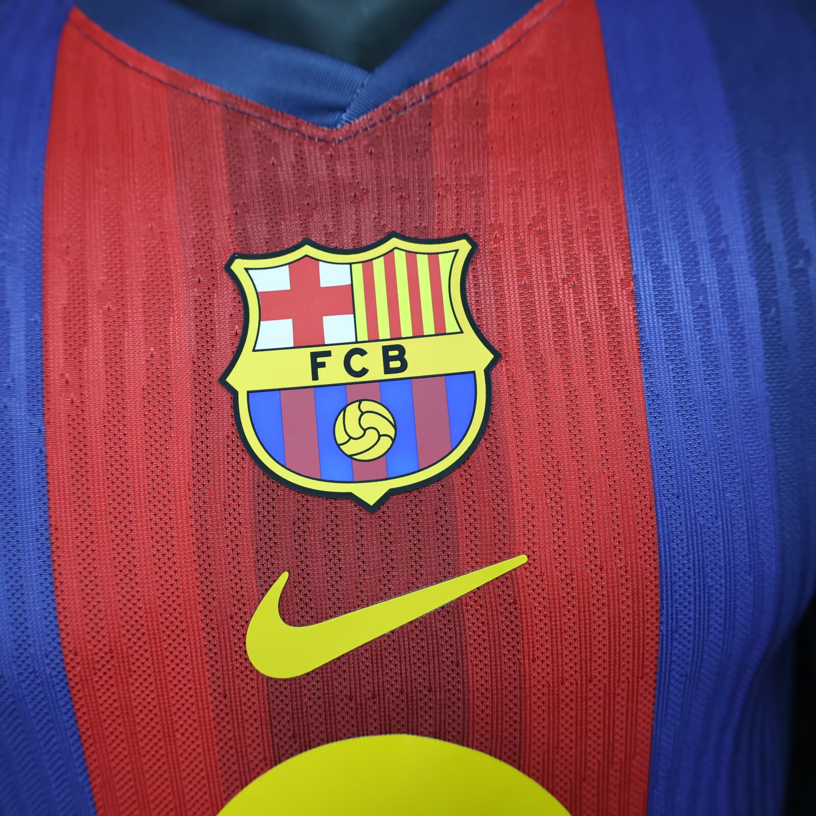 2025/2026 Player Version Barcelothtna Special Edition Football Shirt Custom