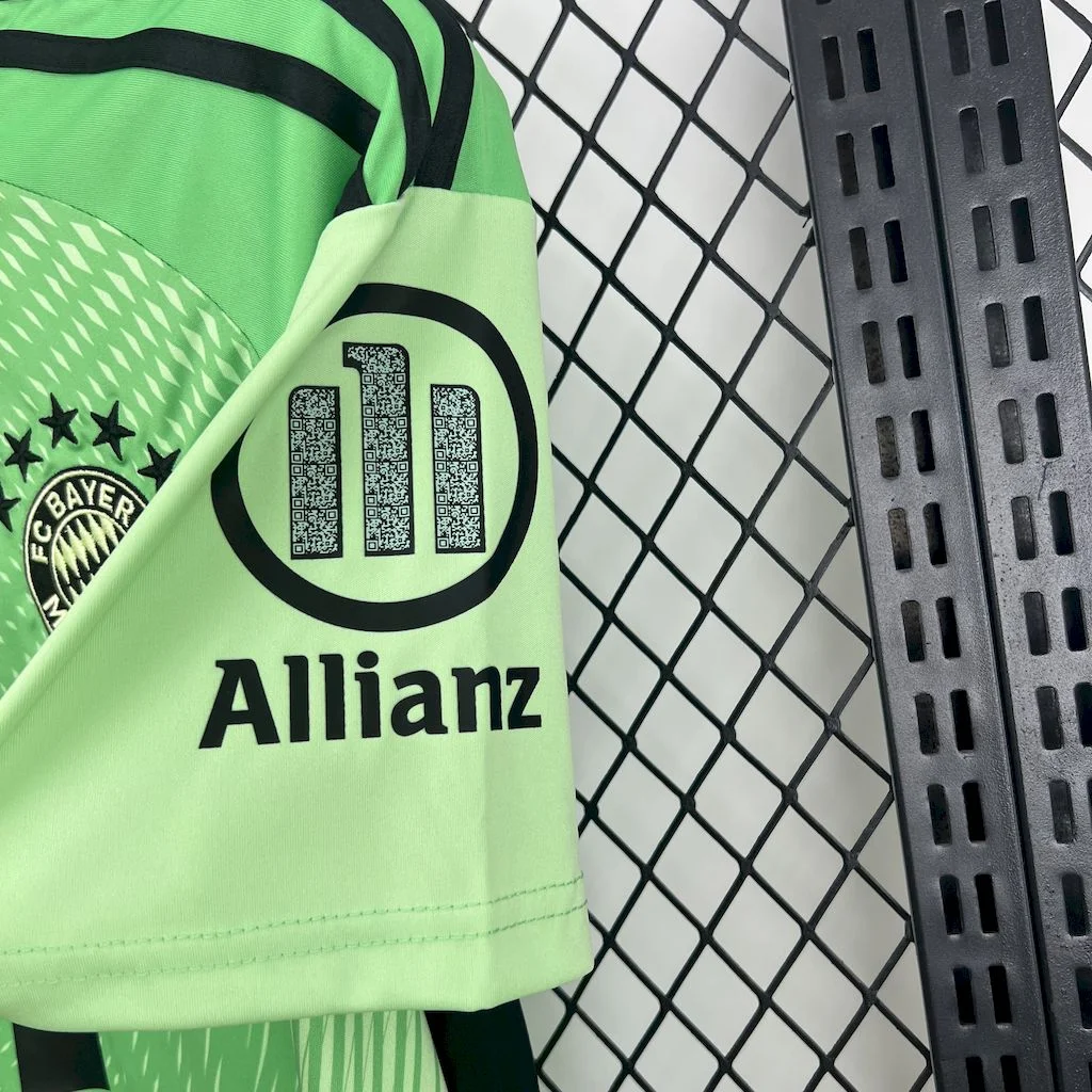 2025/2026 Bayerthtn Munchethtn Goalkeeper Football Shirt Kids Size Custom