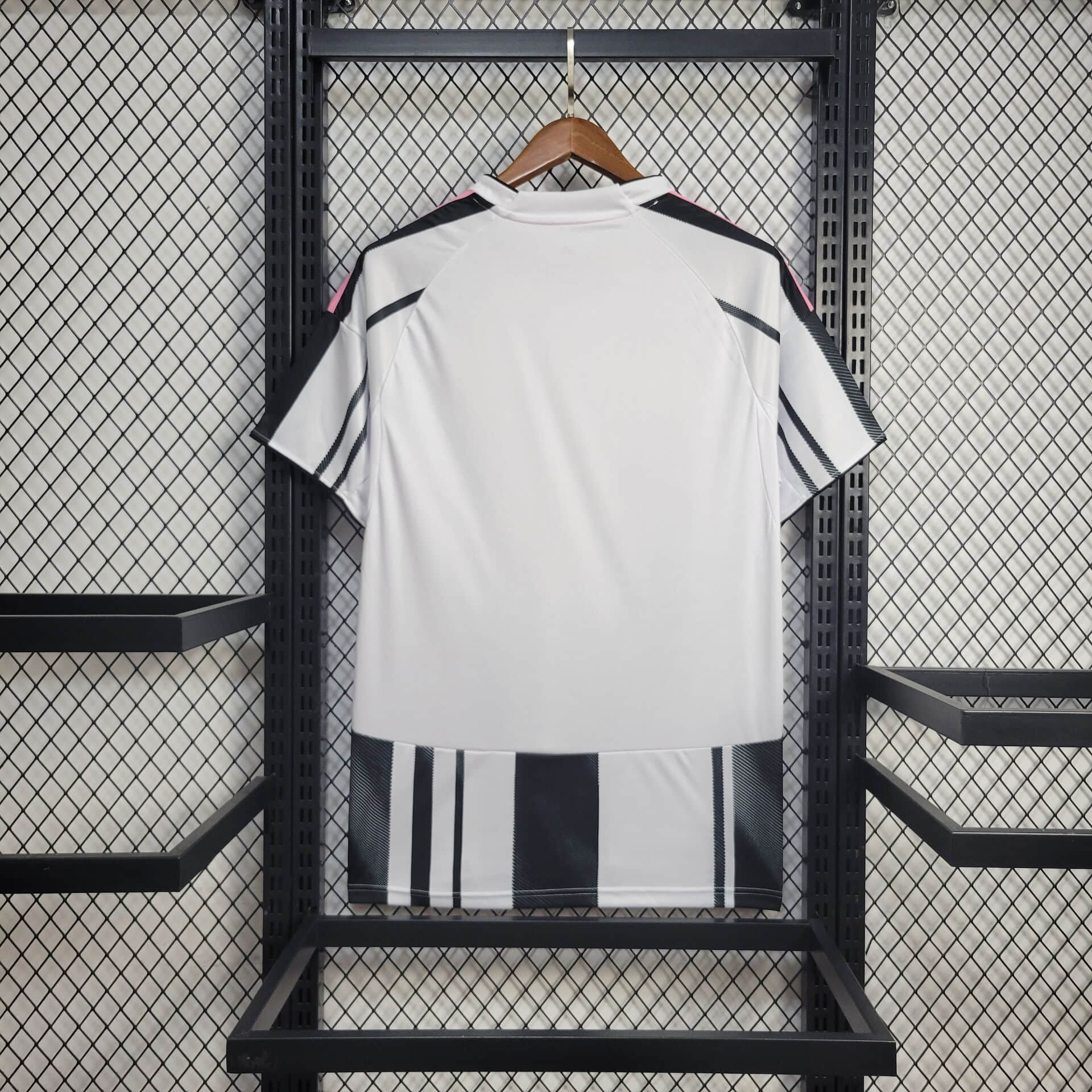 2025/2026 Juventuthts Home Football Shirt Custom