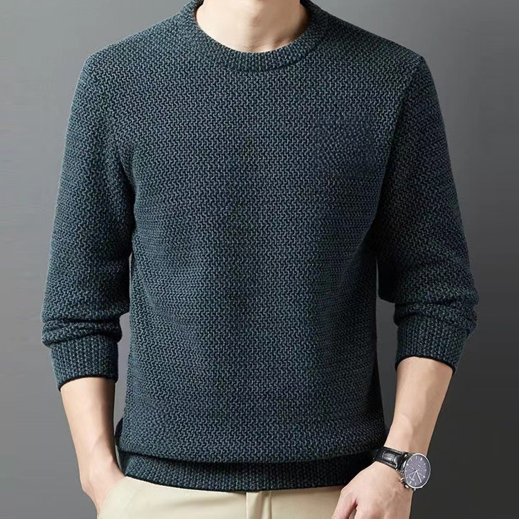 Men's Chunky Knit Letter Sweater with Fleece Lining.