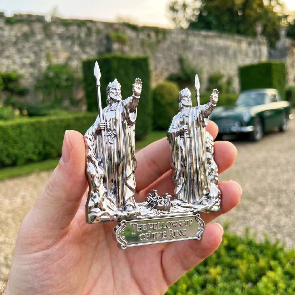 Lord of the Rings Argonath Pillars of Kings 3D Metal Commemorative Car Emblem