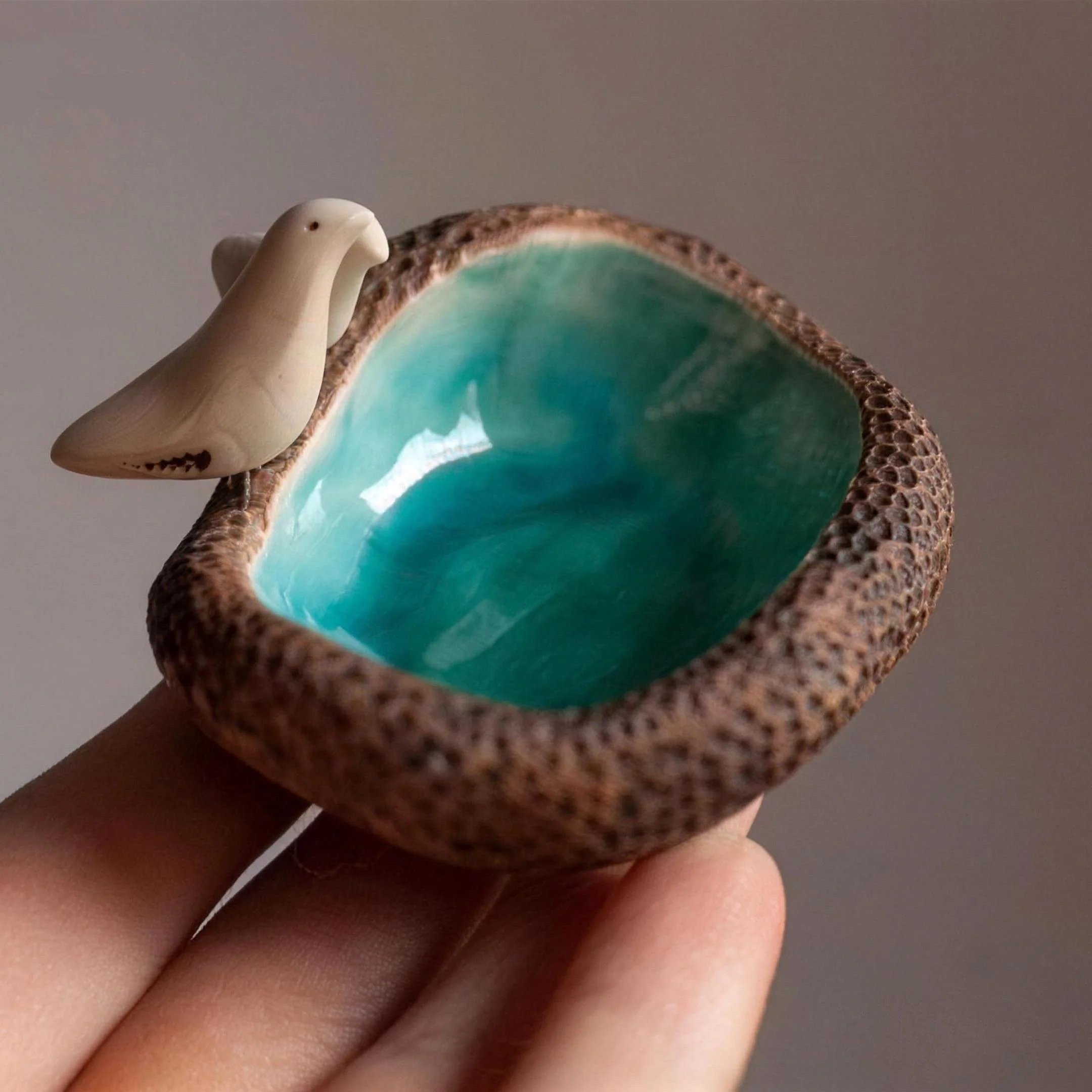 🔥2026 Spring Special Offer: 49% Off - 🐦🌸Captivating bird feeder sculptures for outdoor birds