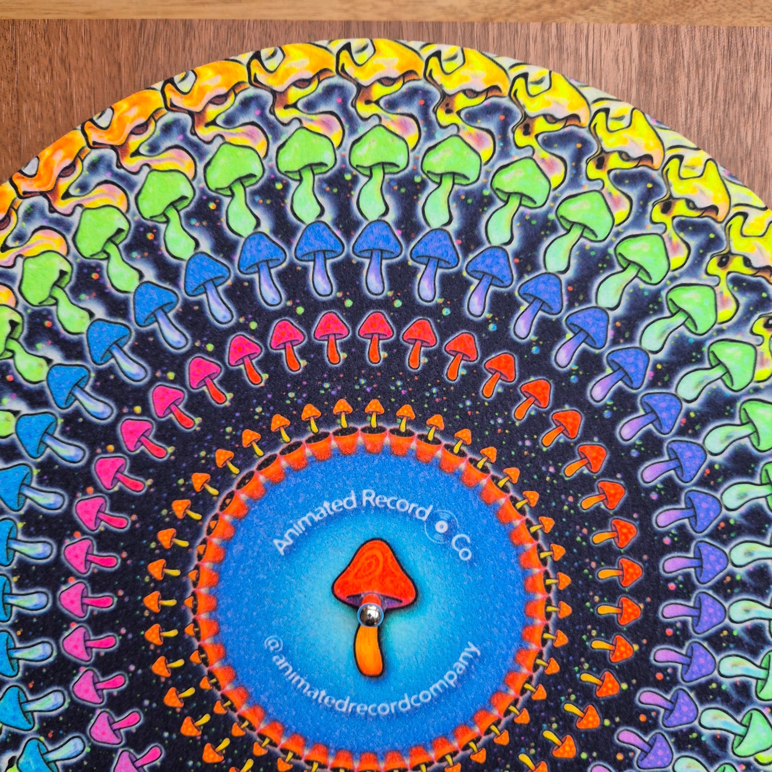 🔥 New Year Hot Sale 49% OFF🎶🌀 Animated Zoetrope Slipmat — 12″ Optical Illusion Turntable Mat💿👀