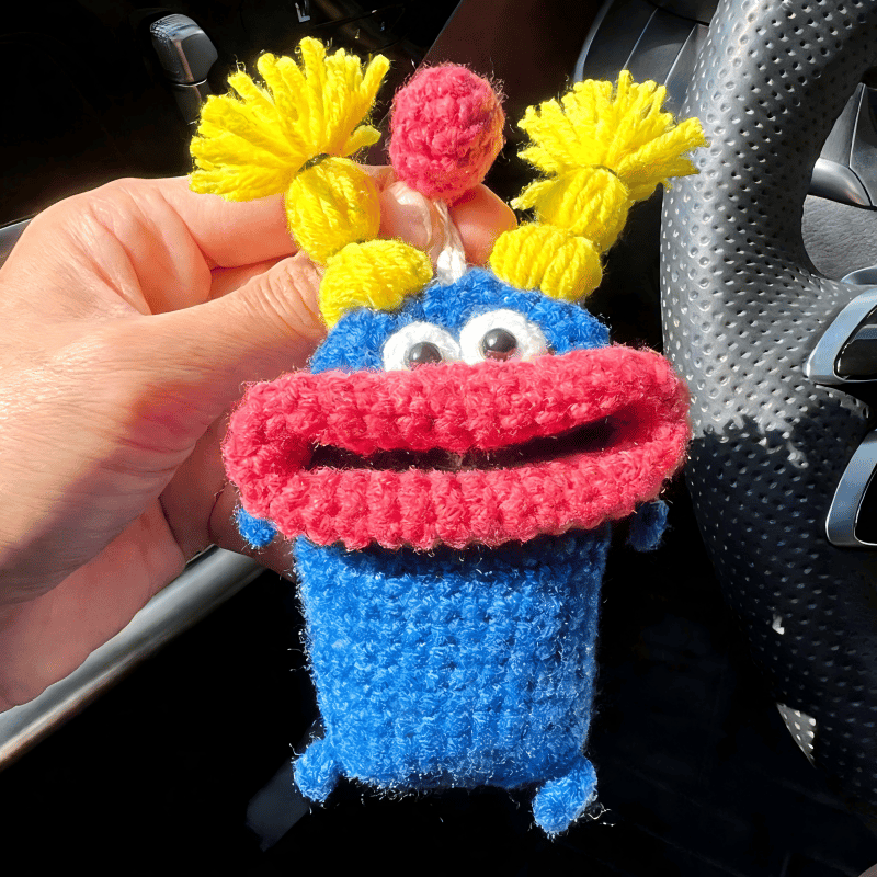 🔥 New Year Hot Sale 49% OFF💋🌭 Hand-Crocheted Sausage Lip Car Key Case — Cute. Weird. Totally Unforgettable.🚗🎁