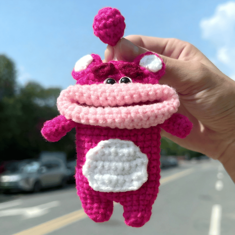 🔥 New Year Hot Sale 49% OFF💋🌭 Hand-Crocheted Sausage Lip Car Key Case — Cute. Weird. Totally Unforgettable.🚗🎁