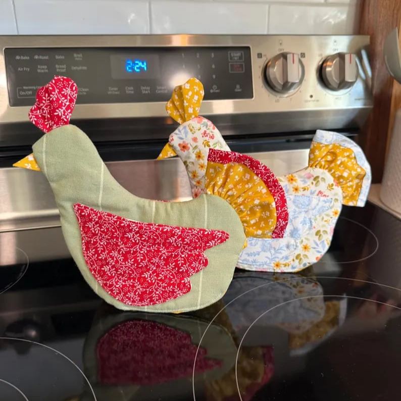 🐔 Handmade Chicken Oven Mitt & Pot Holder – Quilted Hen Hot Pad, Insulated & Heat Resistant, Farmhouse Kitchen Decor 🔥🏡