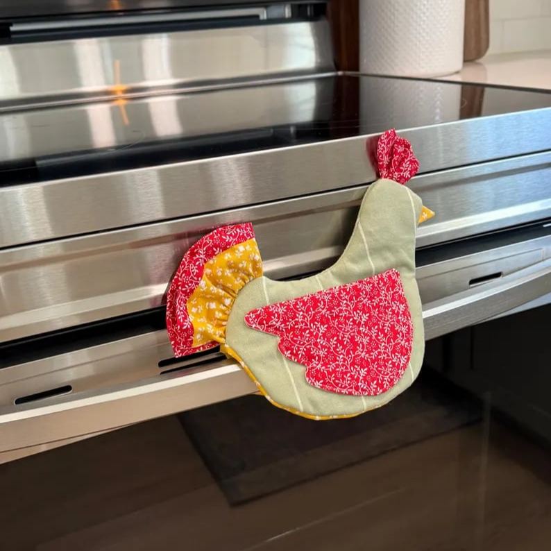 🐔 Handmade Chicken Oven Mitt & Pot Holder – Quilted Hen Hot Pad, Insulated & Heat Resistant, Farmhouse Kitchen Decor 🔥🏡