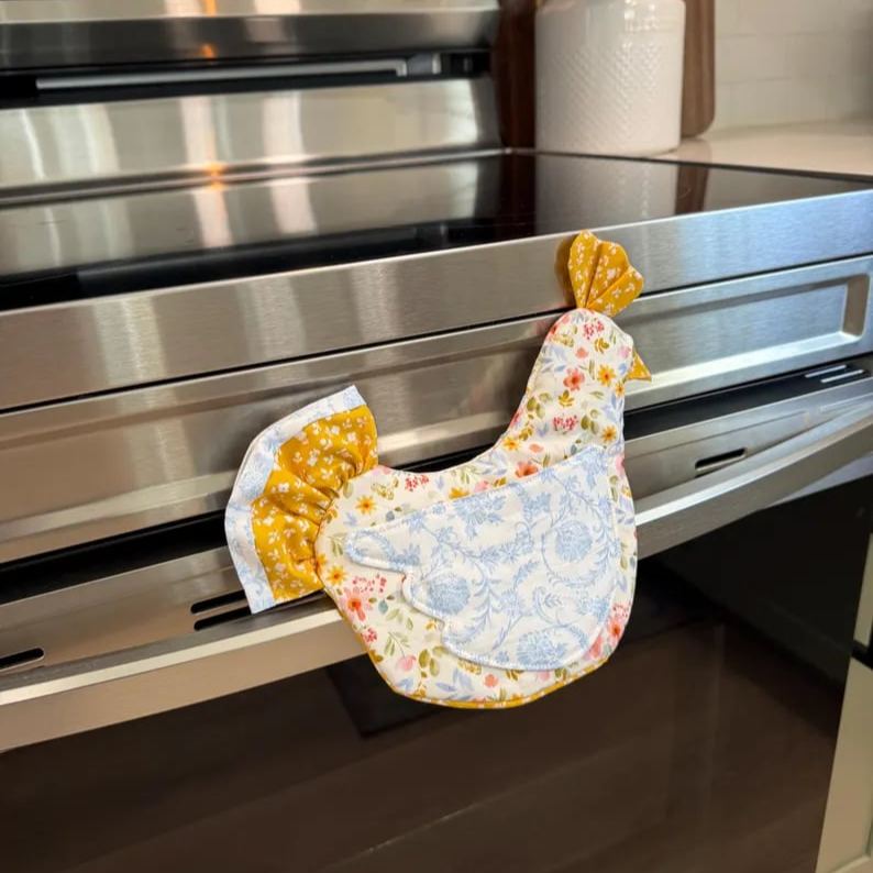 🐔 Handmade Chicken Oven Mitt & Pot Holder – Quilted Hen Hot Pad, Insulated & Heat Resistant, Farmhouse Kitchen Decor 🔥🏡