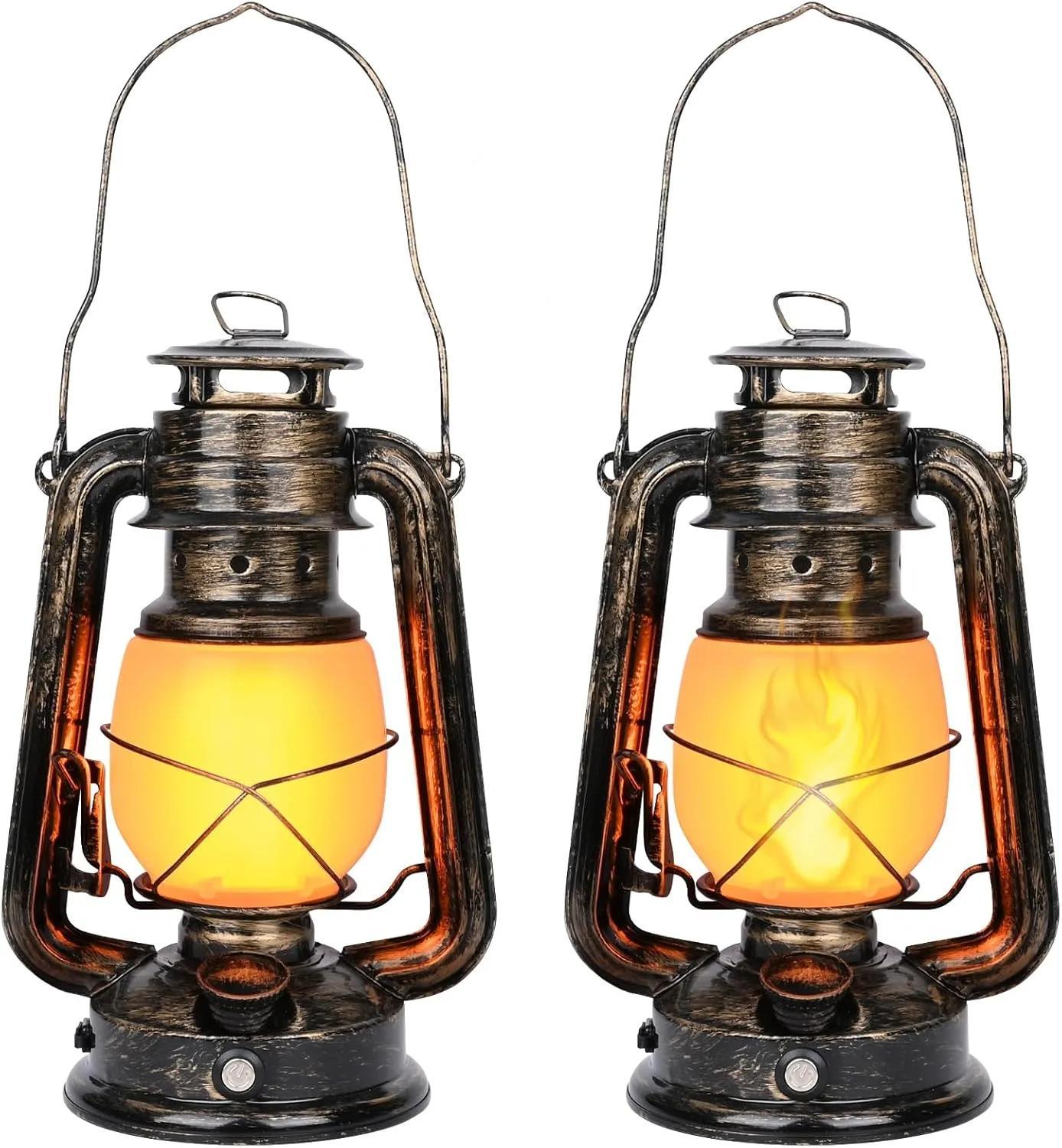 FATA GREUTATE 2 Pack Realistische Flackerflamme Hängende Laterne mit Touch Switch, USB -Ladung, Antike Metall Laterne für Innen Draußen Garten Camping Terrasse Veranda [Energieklasse A]