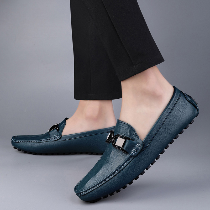 Men's Crocodile Pattern Genuine Leather Loafers with Anti-Rust Buckles