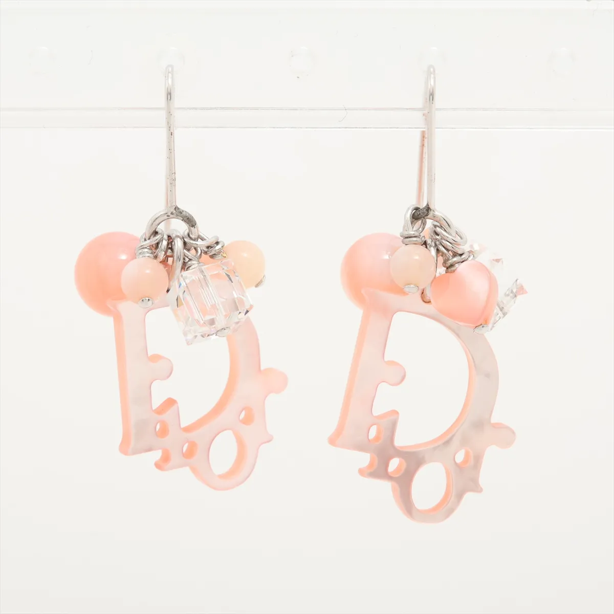 D Mother-of-pearl logo pink earrings