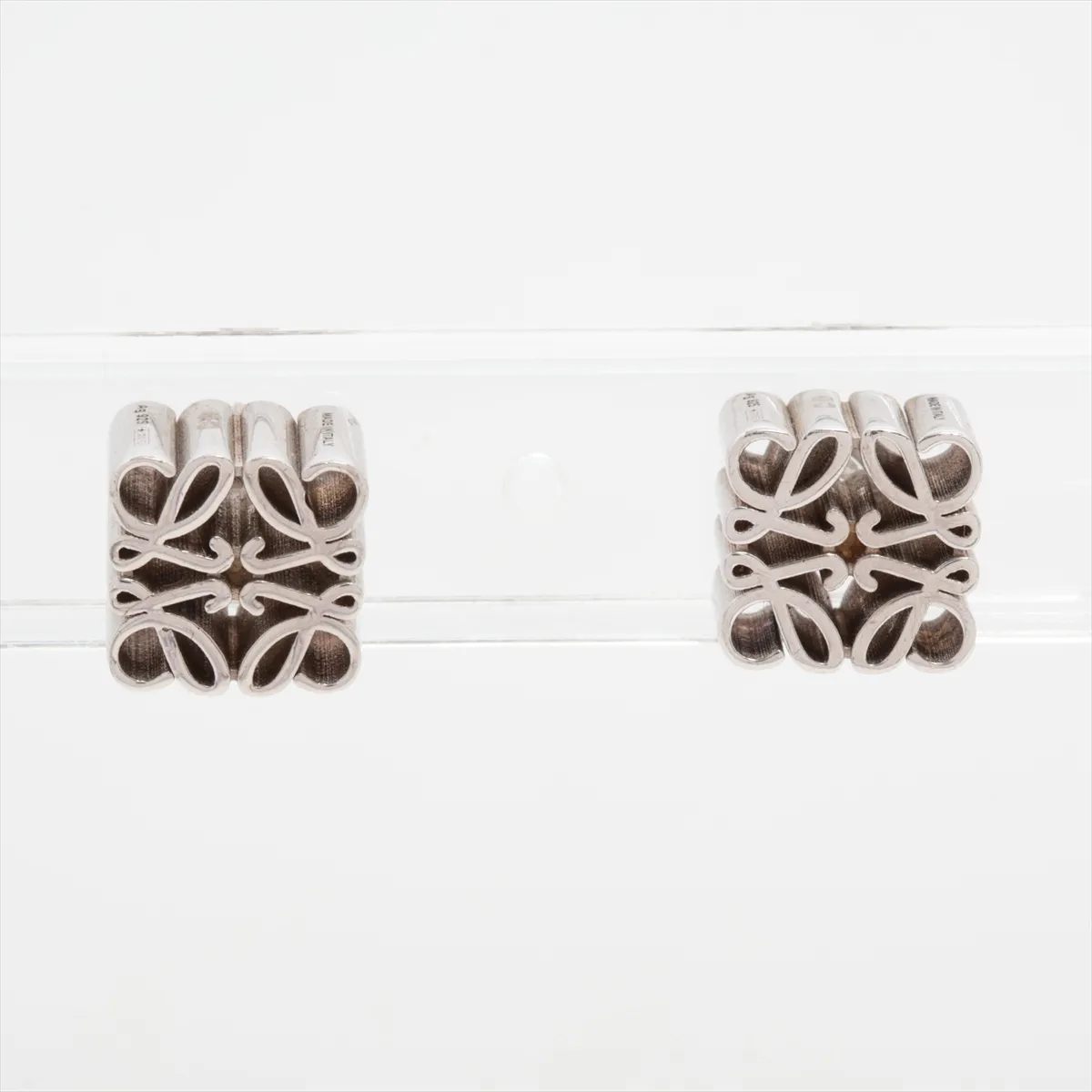 L Classic silver earrings