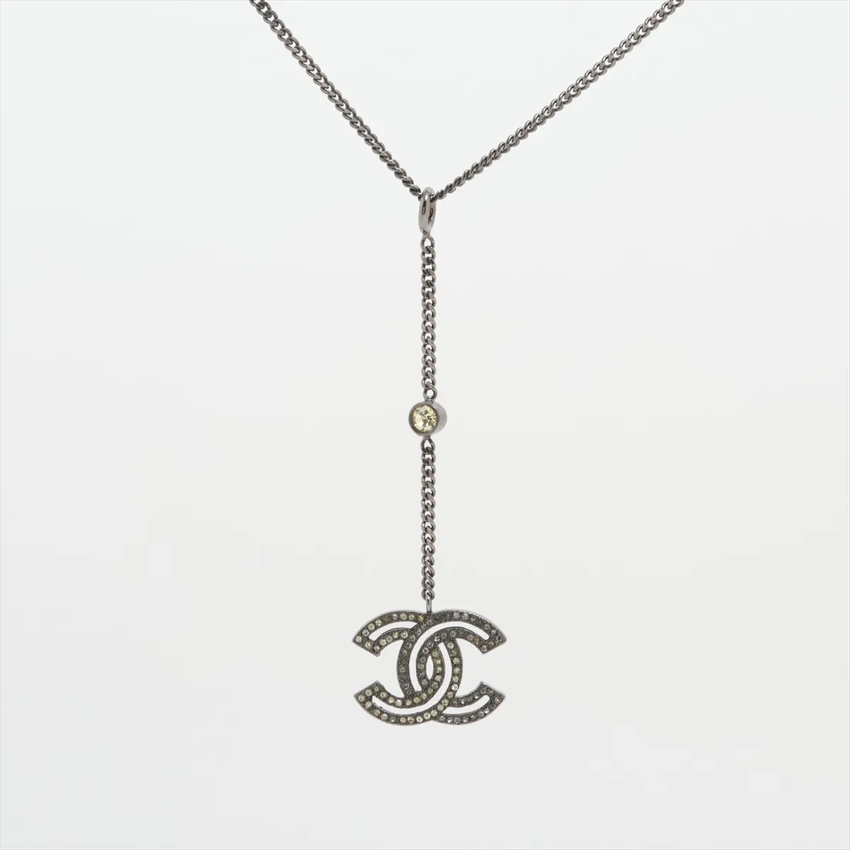 C Double C logo pendant necklace