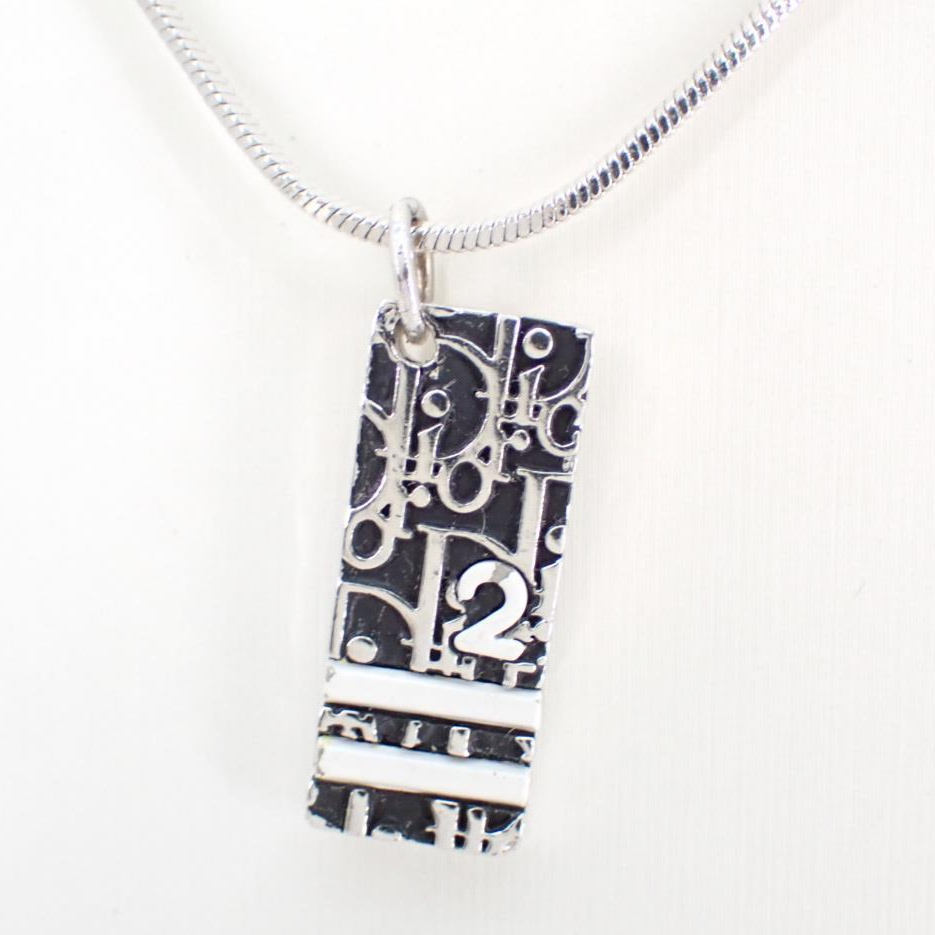 D Vintage Black Necklace