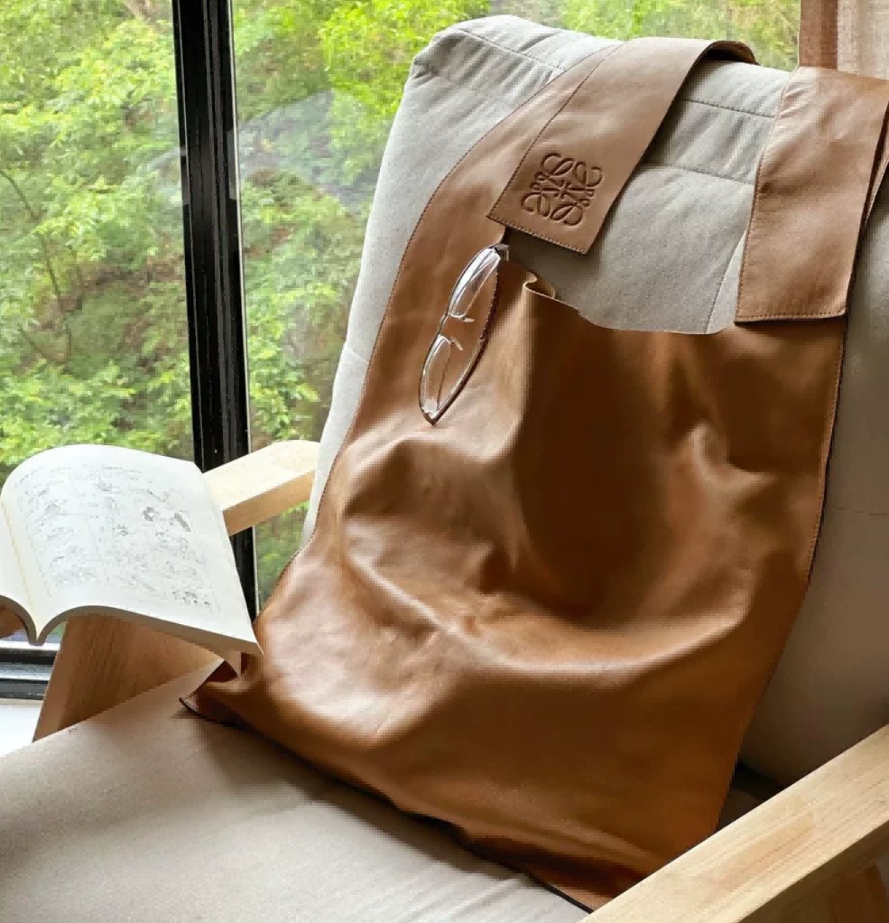 L Shoulder Bag