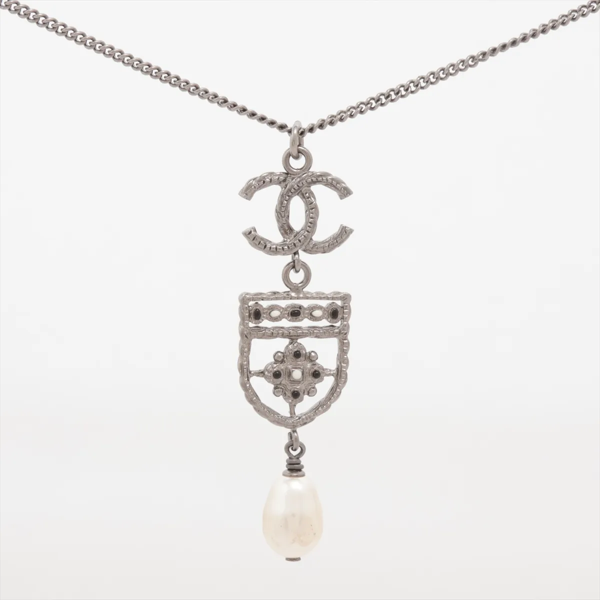 C Shield emblem double C pearl pendant necklace