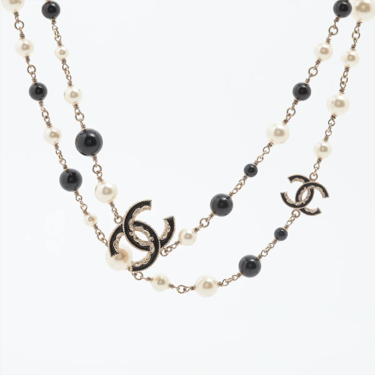 C Pearl Wave Black Gold Double C Necklace