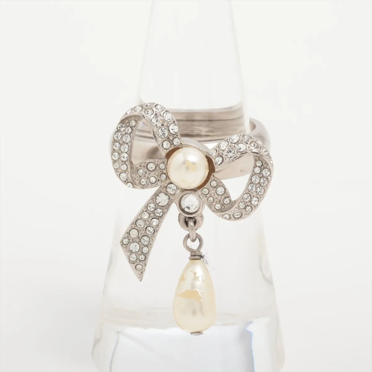 C Bow Rhinestone Pearl Pendant Ring