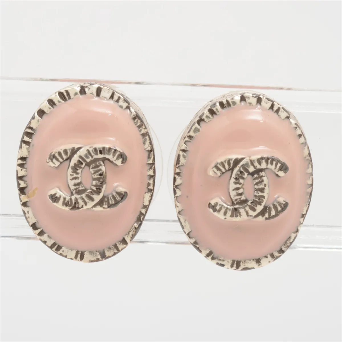 C Oval Pink enamel double C earrings