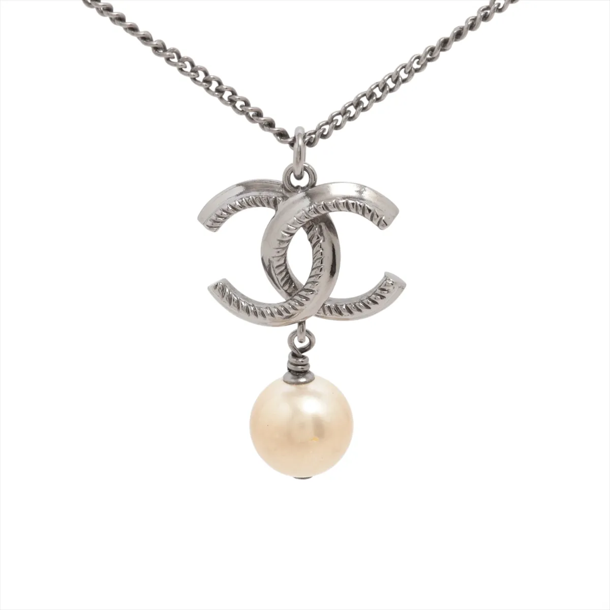 C Gunmetal pearl logo necklace