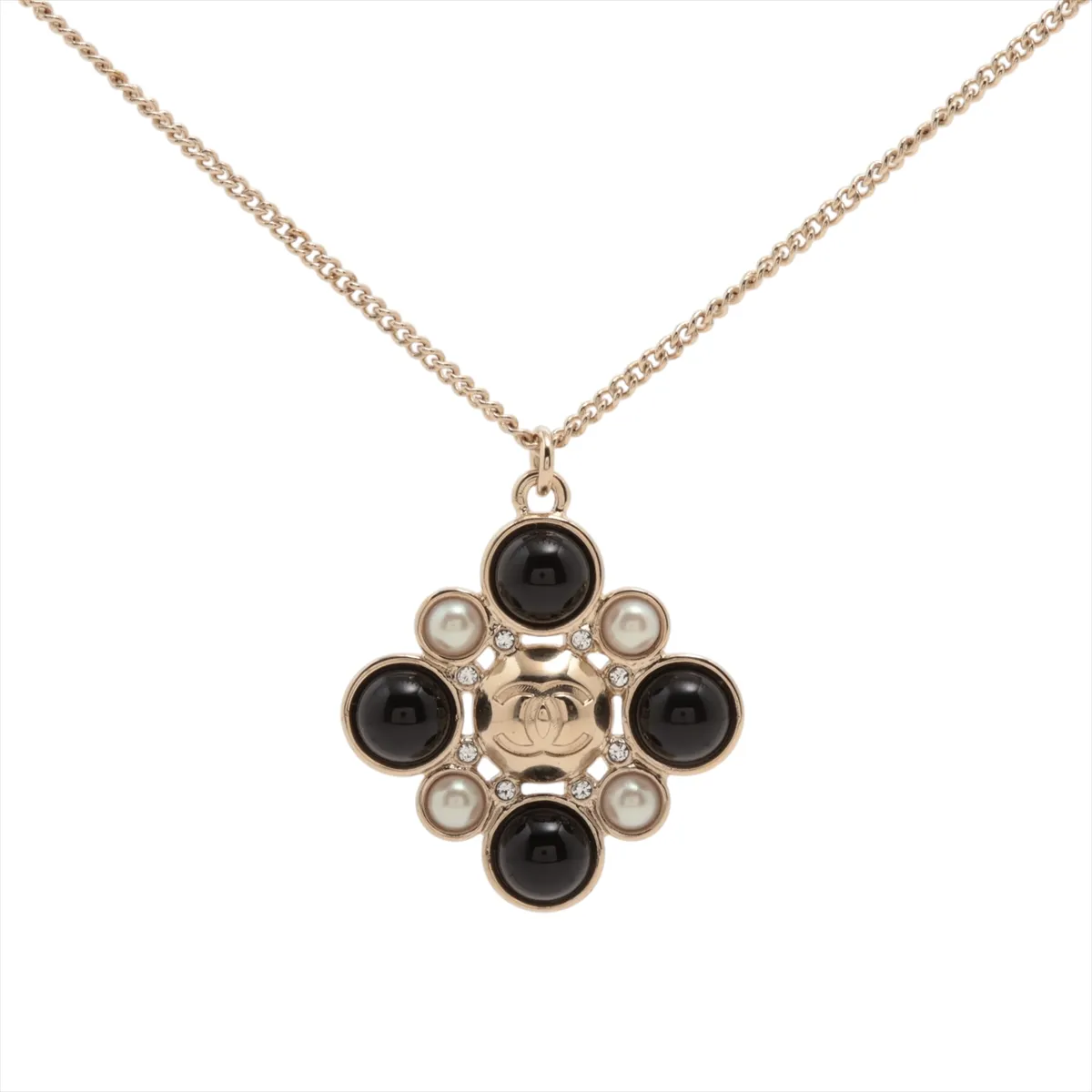 C Pearl Plate Necklace