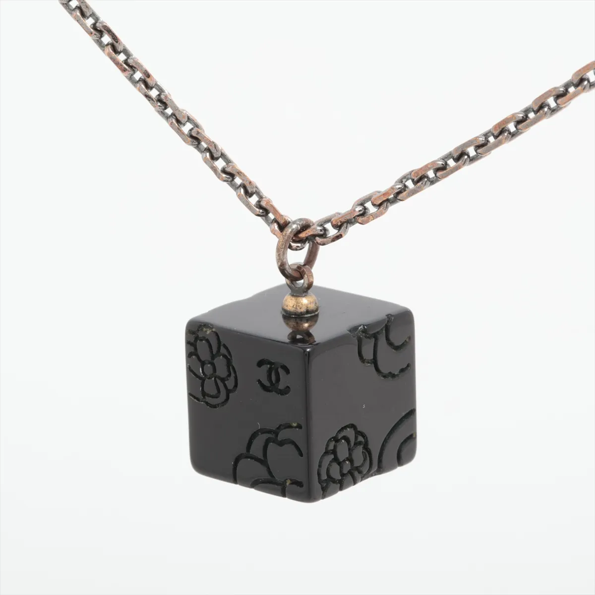 C Square Flower Necklace