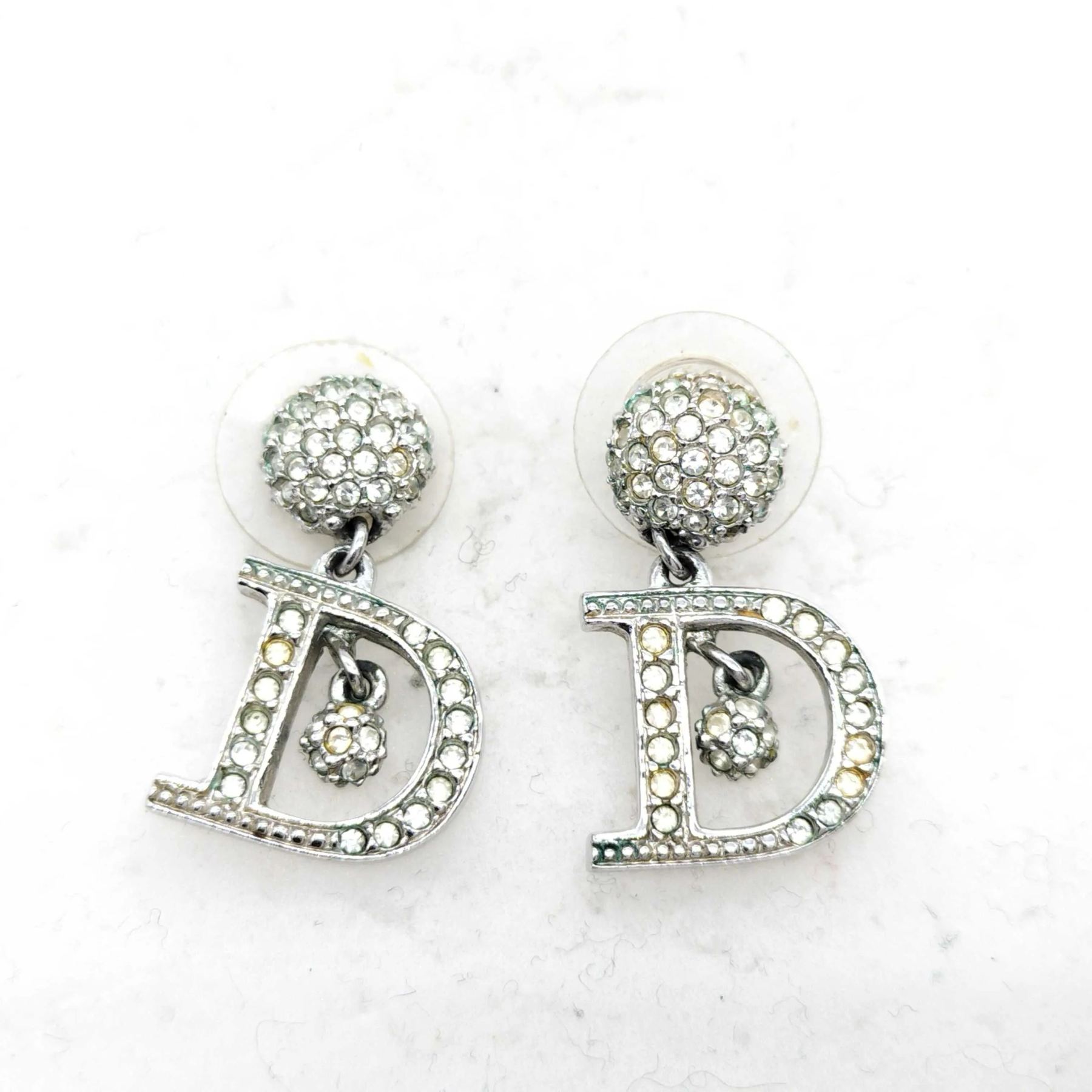 D Full diamond D earrings