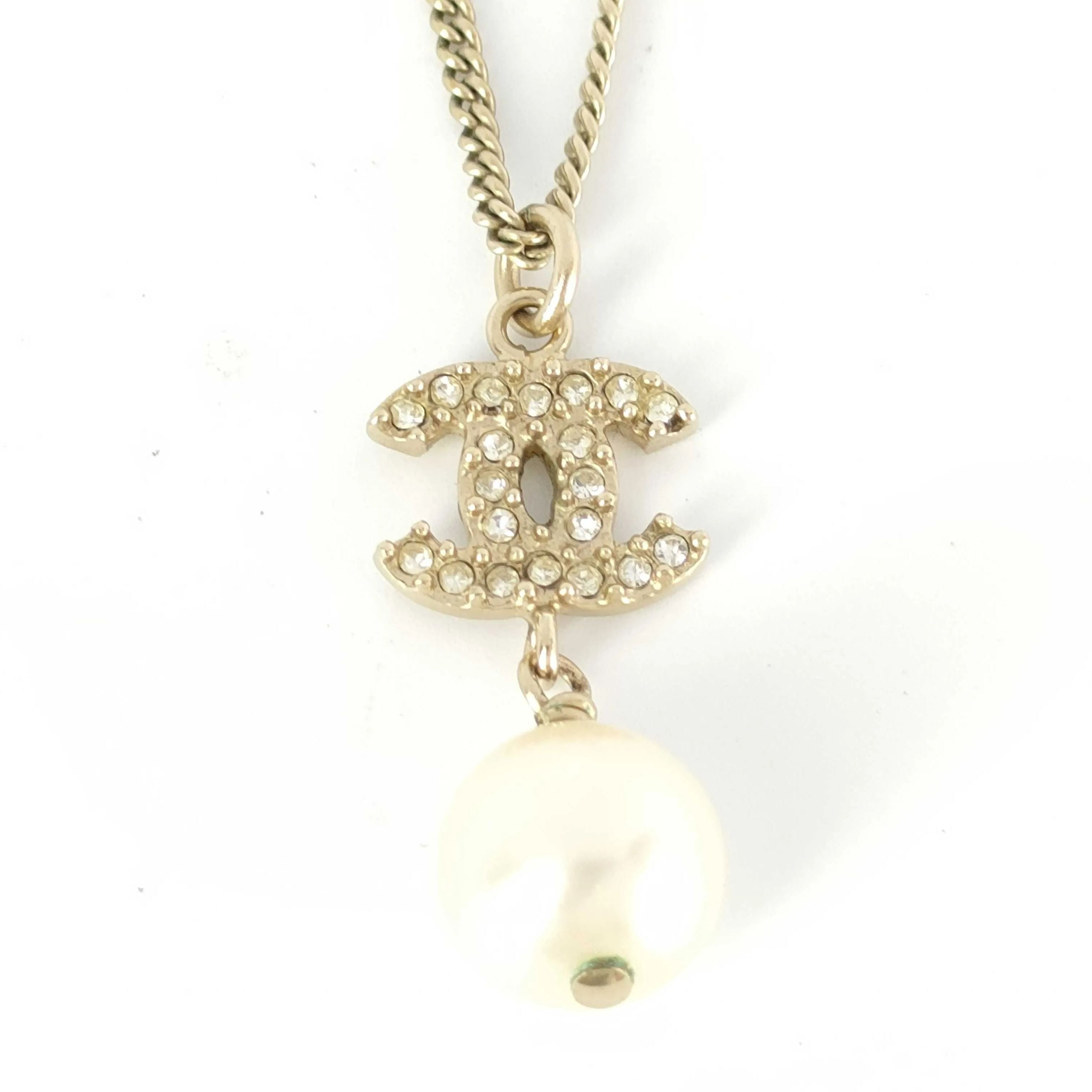 C Full diamond pearl pendant necklace