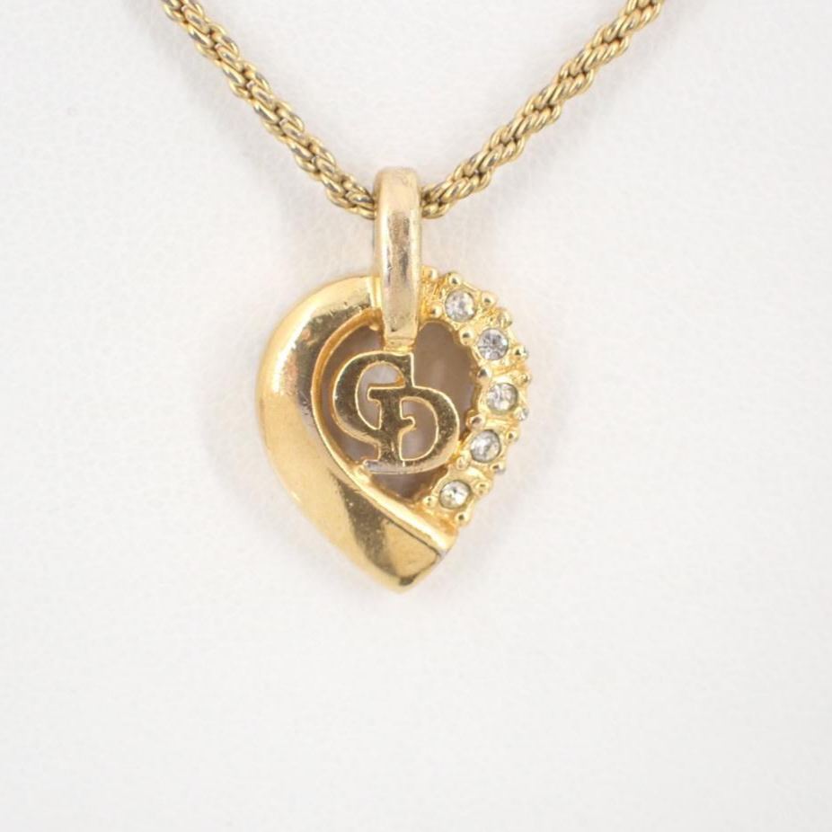 D Diamond heart necklace