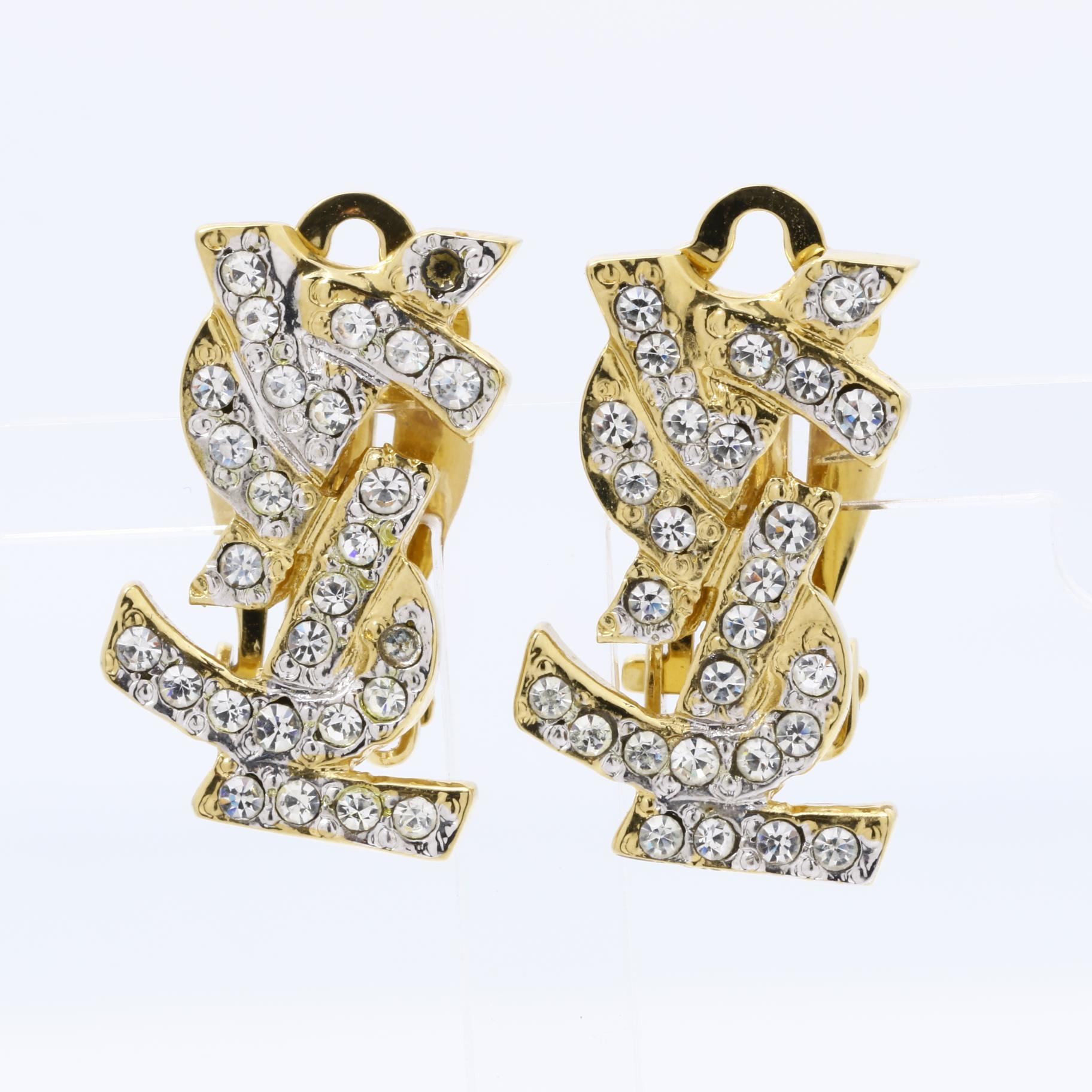 Y Diamond ear clip