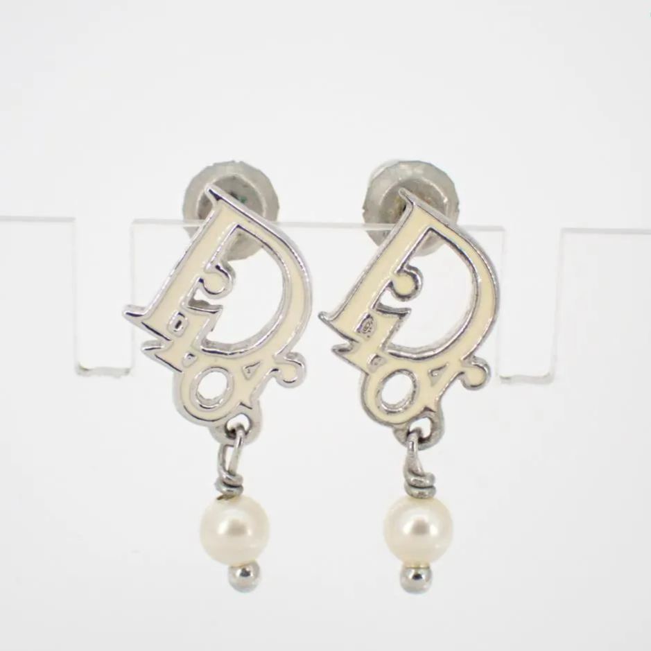 D Enamel pearl drop earrings