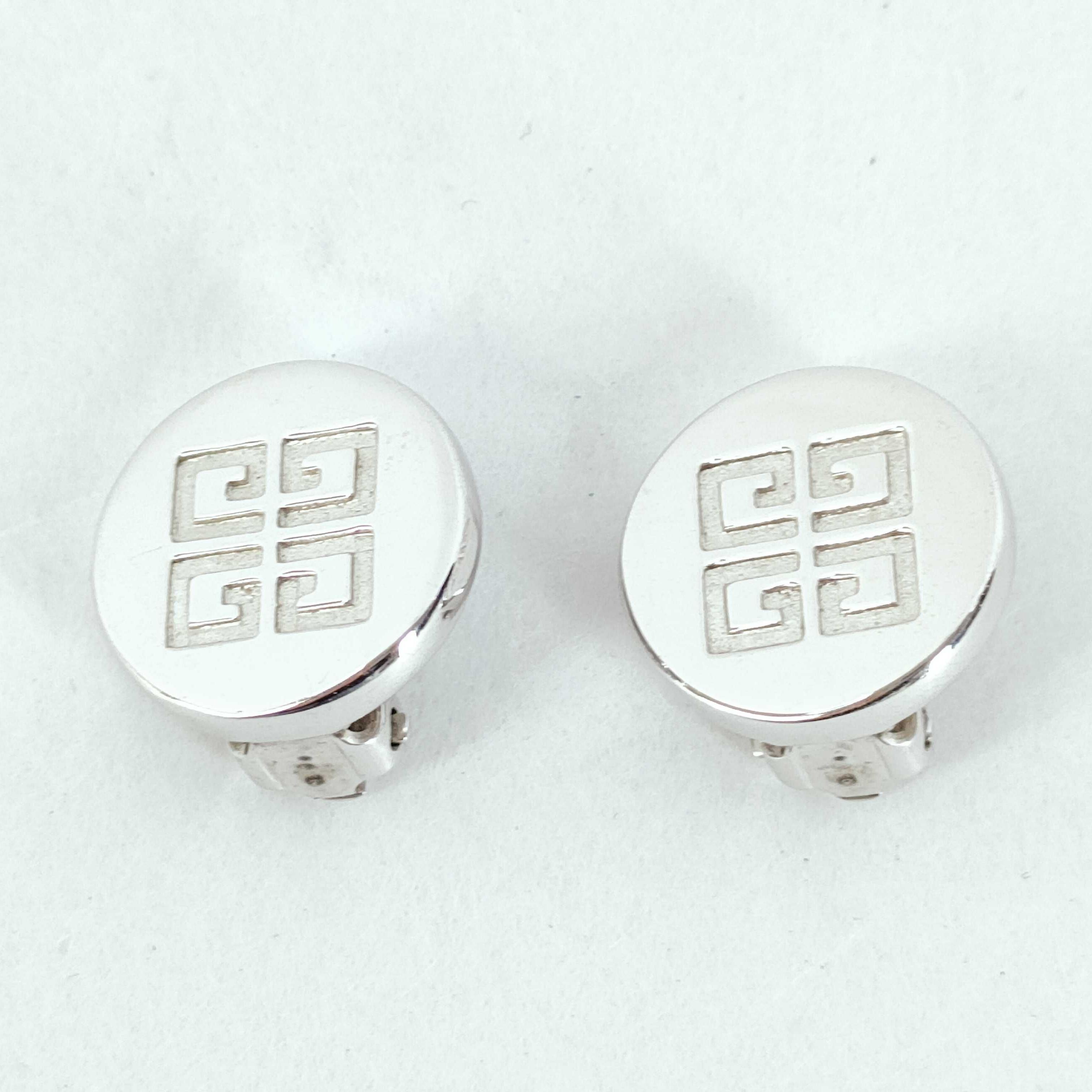 G Silver logo earrings