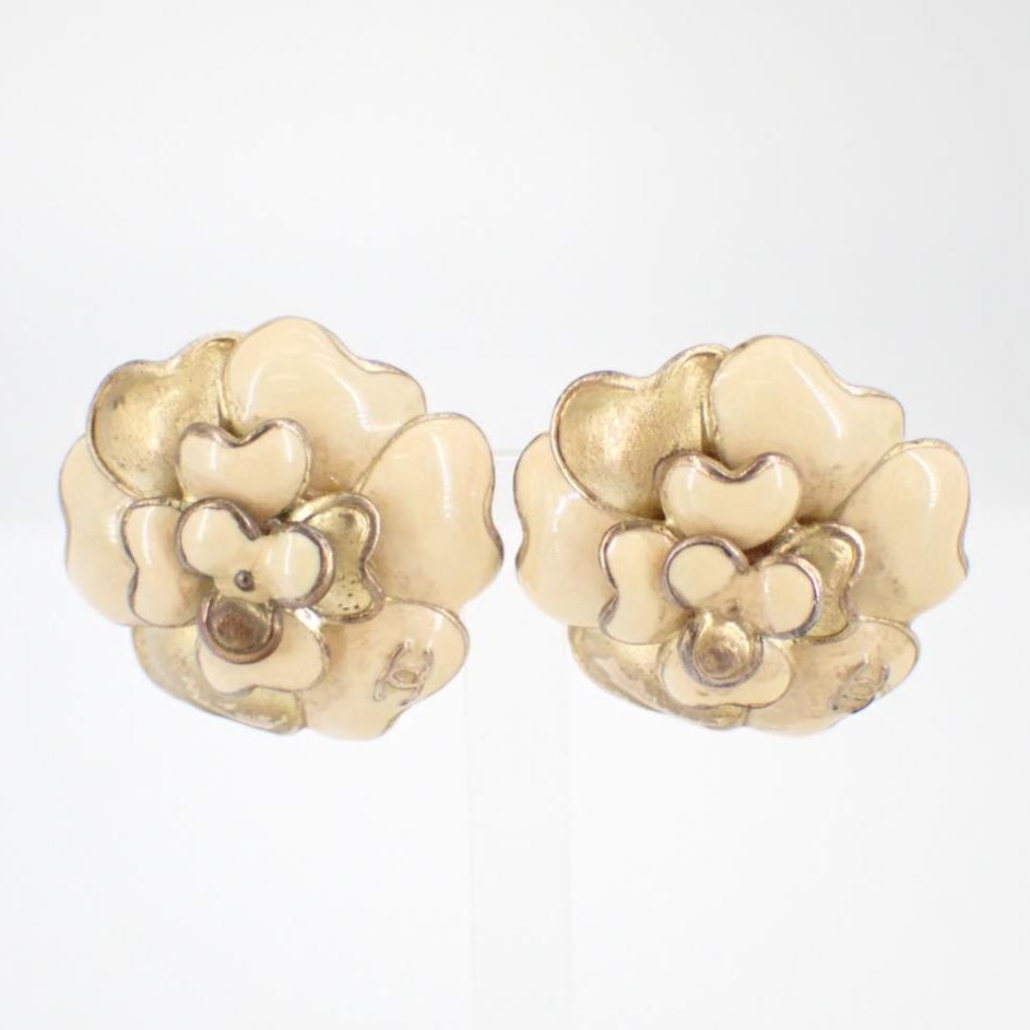 C Heart Flower Earrings