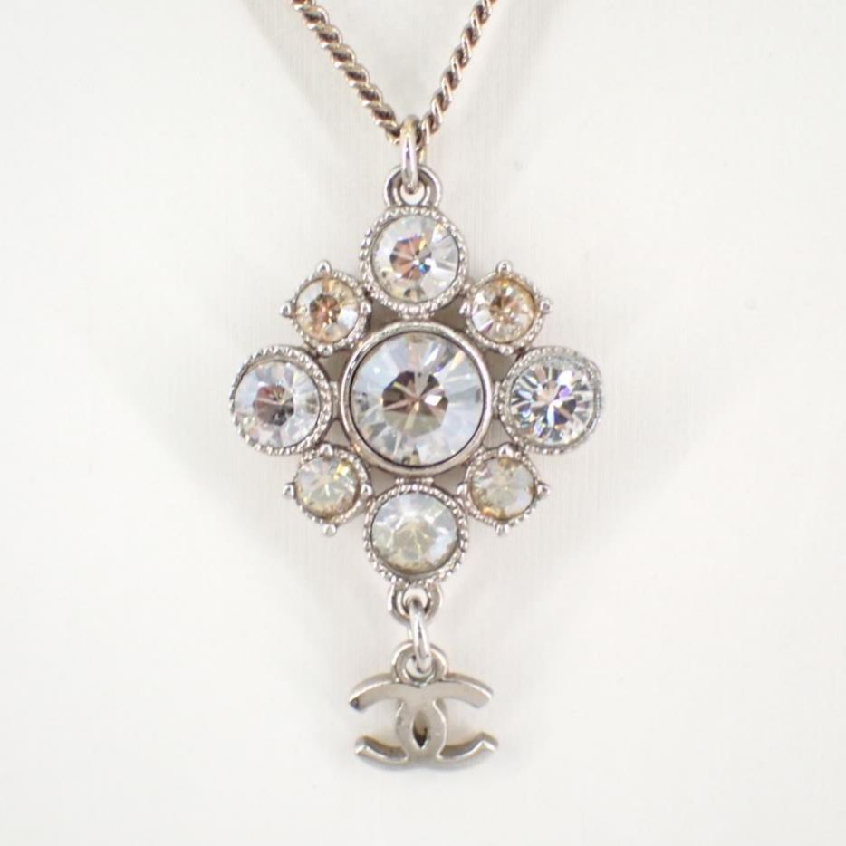 C Broken Spacetime Necklace