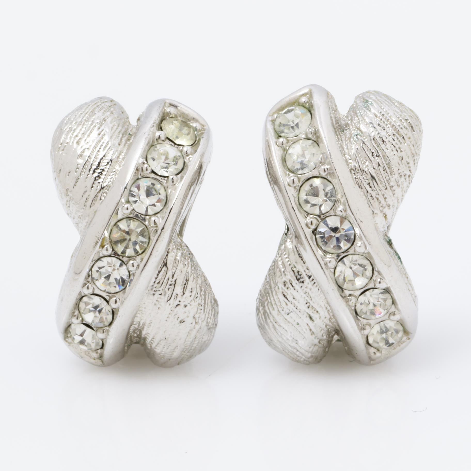 D X Rhinestone Ear Clip