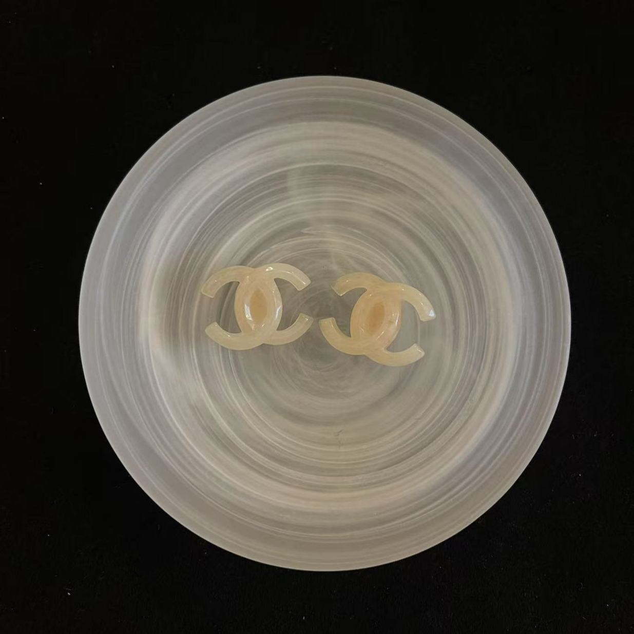C Acrylic Ear Clip