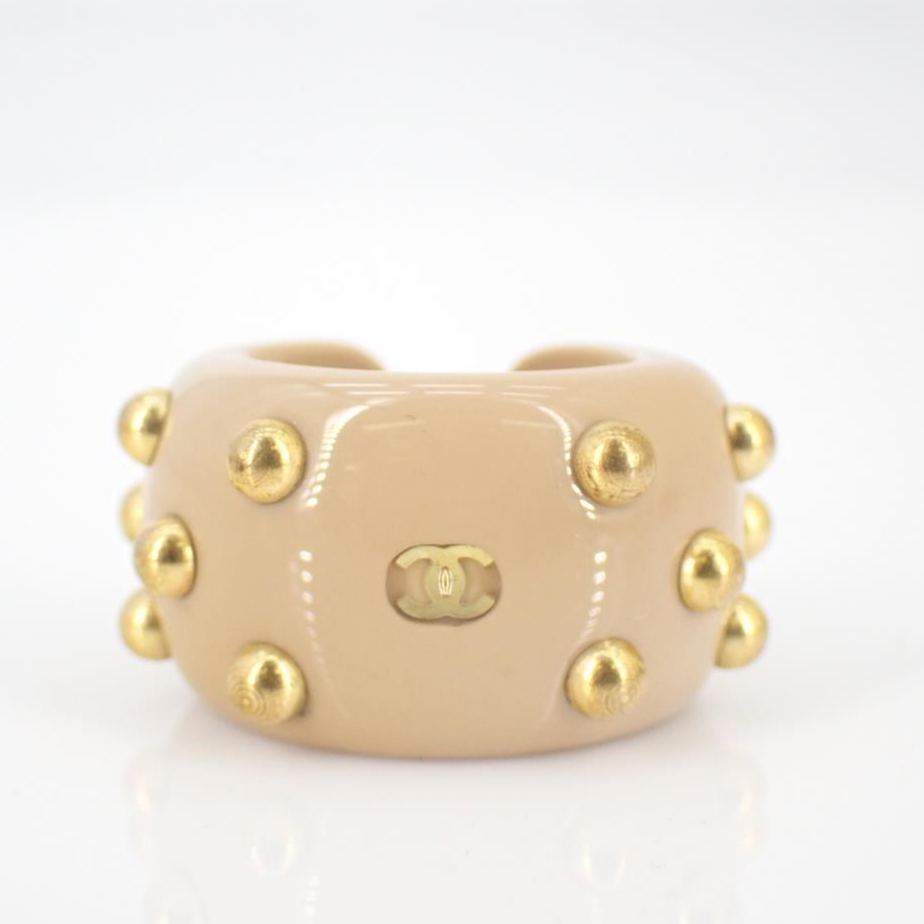 C 3D Polka Dot Acrylic Ring