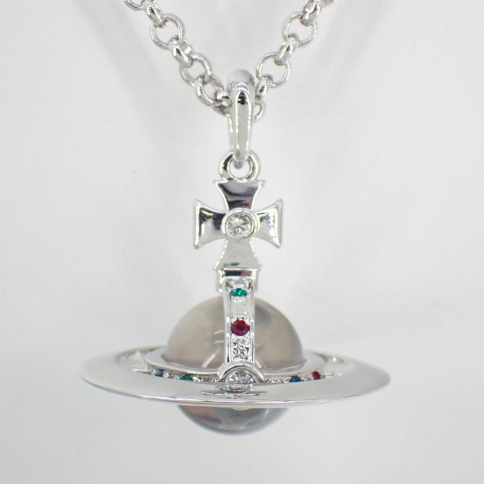 V Silver Saturn 3D Necklace