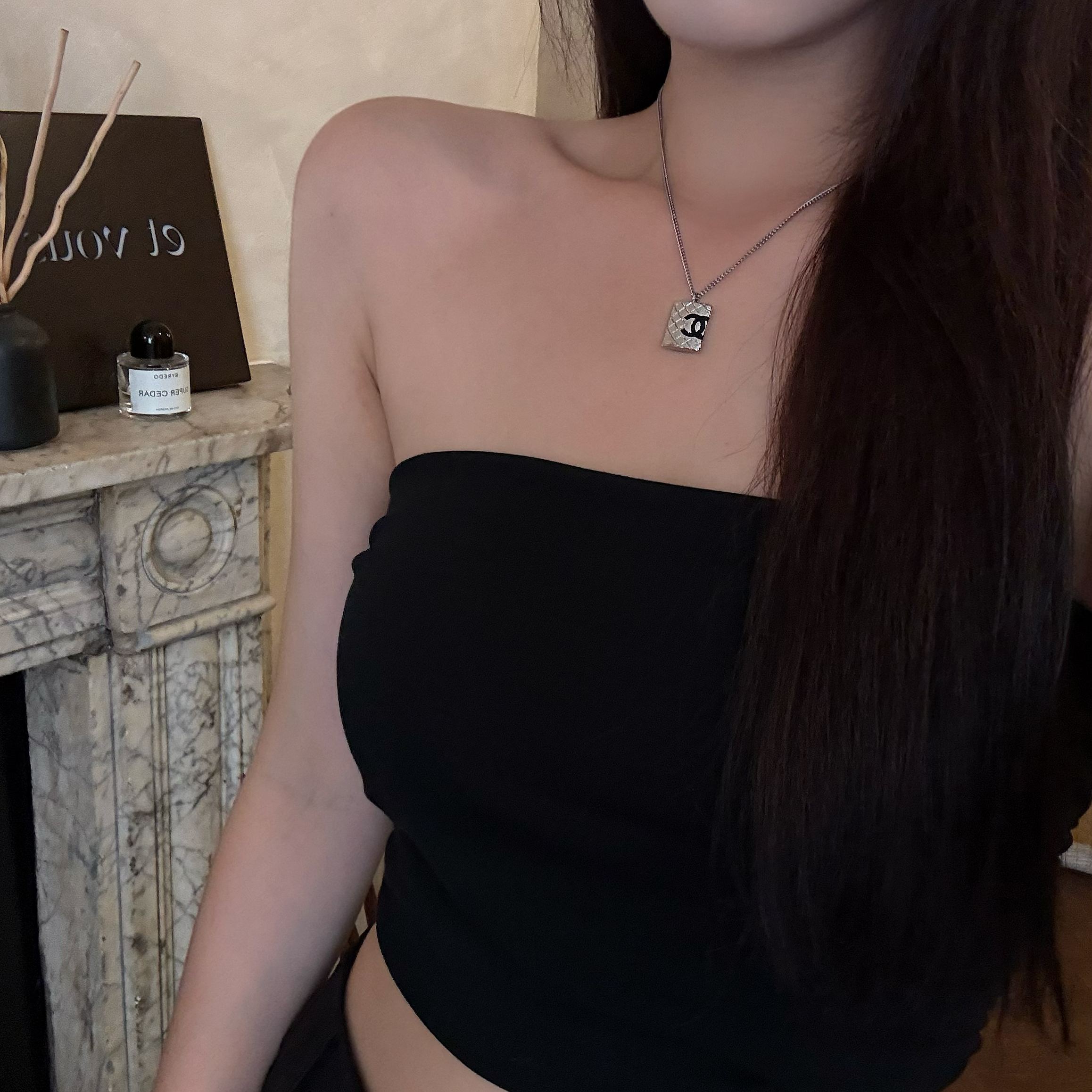 C Checkered necklace