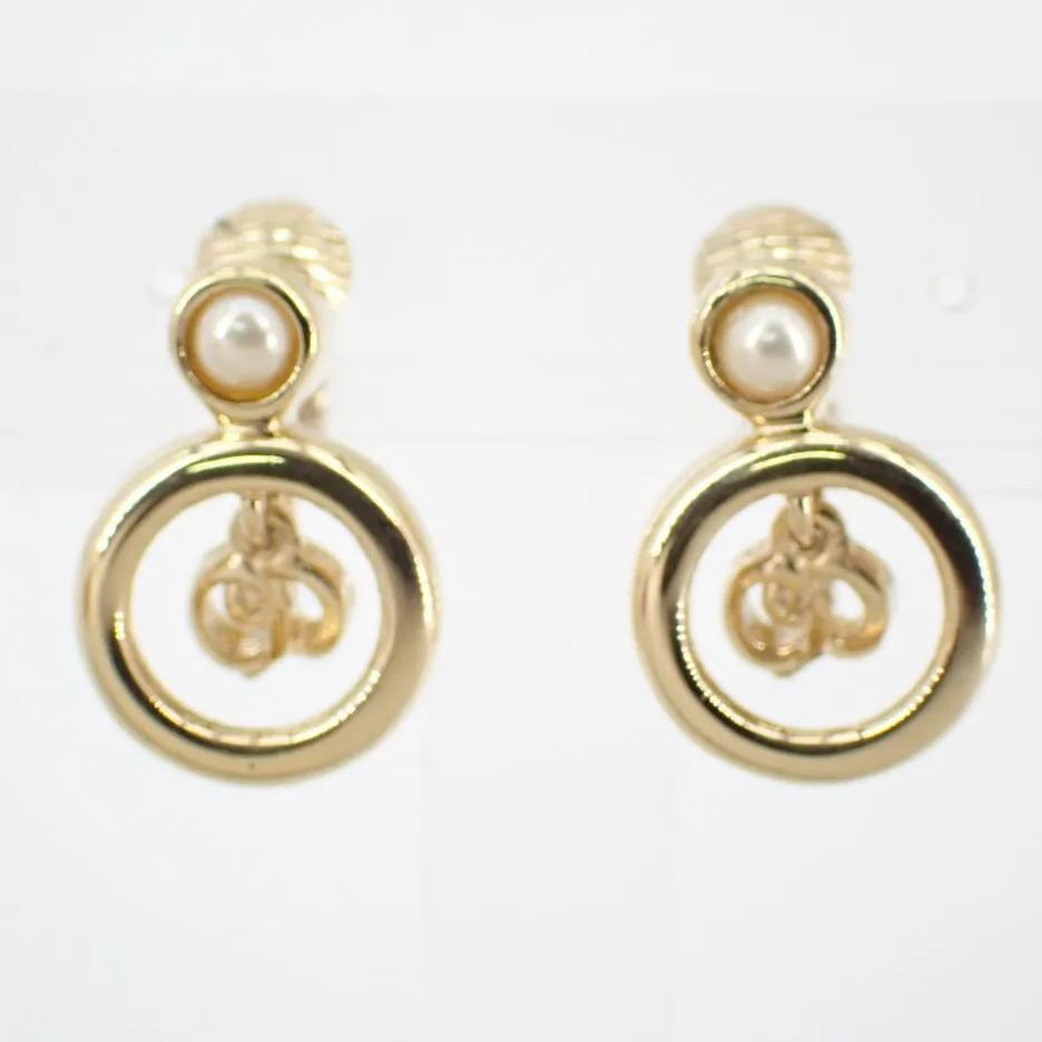 D Hollow hoop earrings