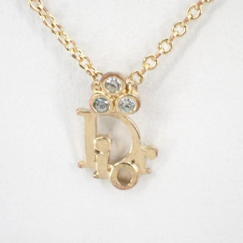 D logo diamond necklace