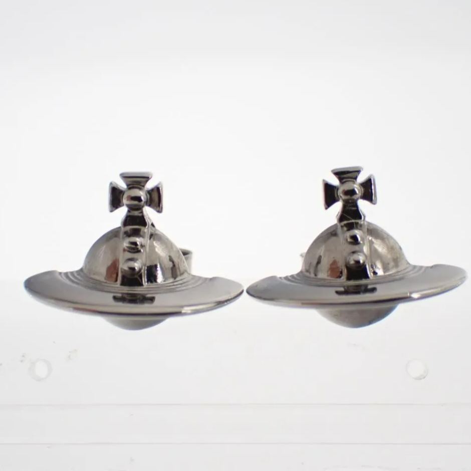 V Simple Saturn earrings