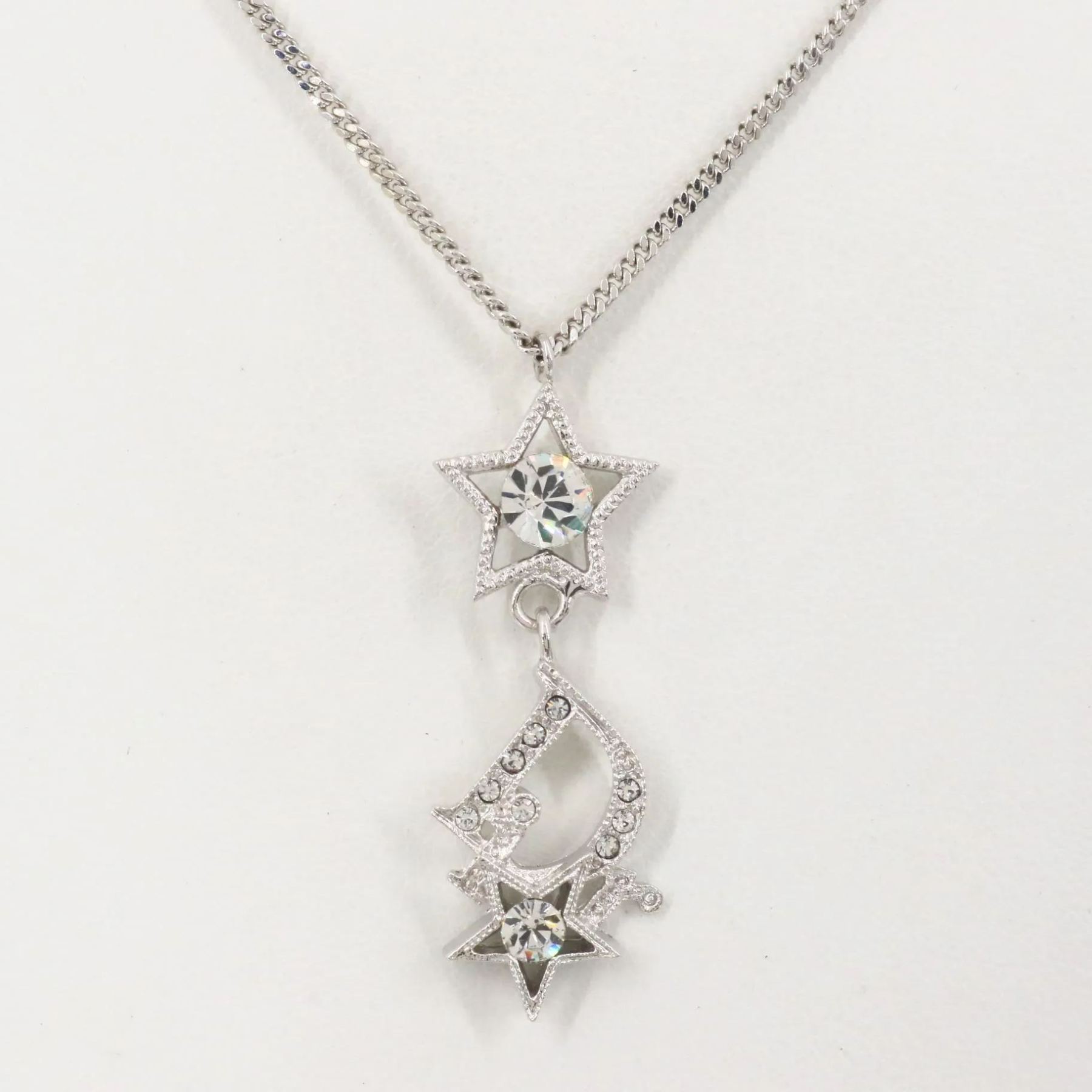 D Star and letter pendant necklace