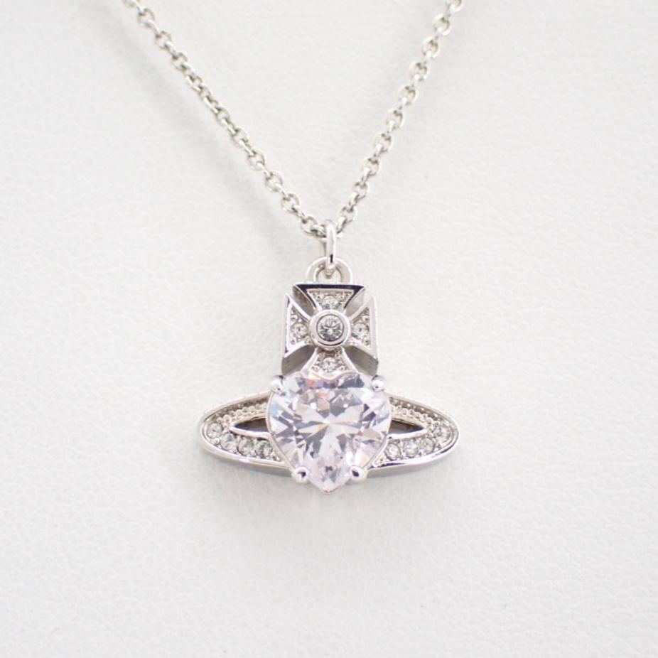 V Solitaire Heart Mini Saturn Necklace