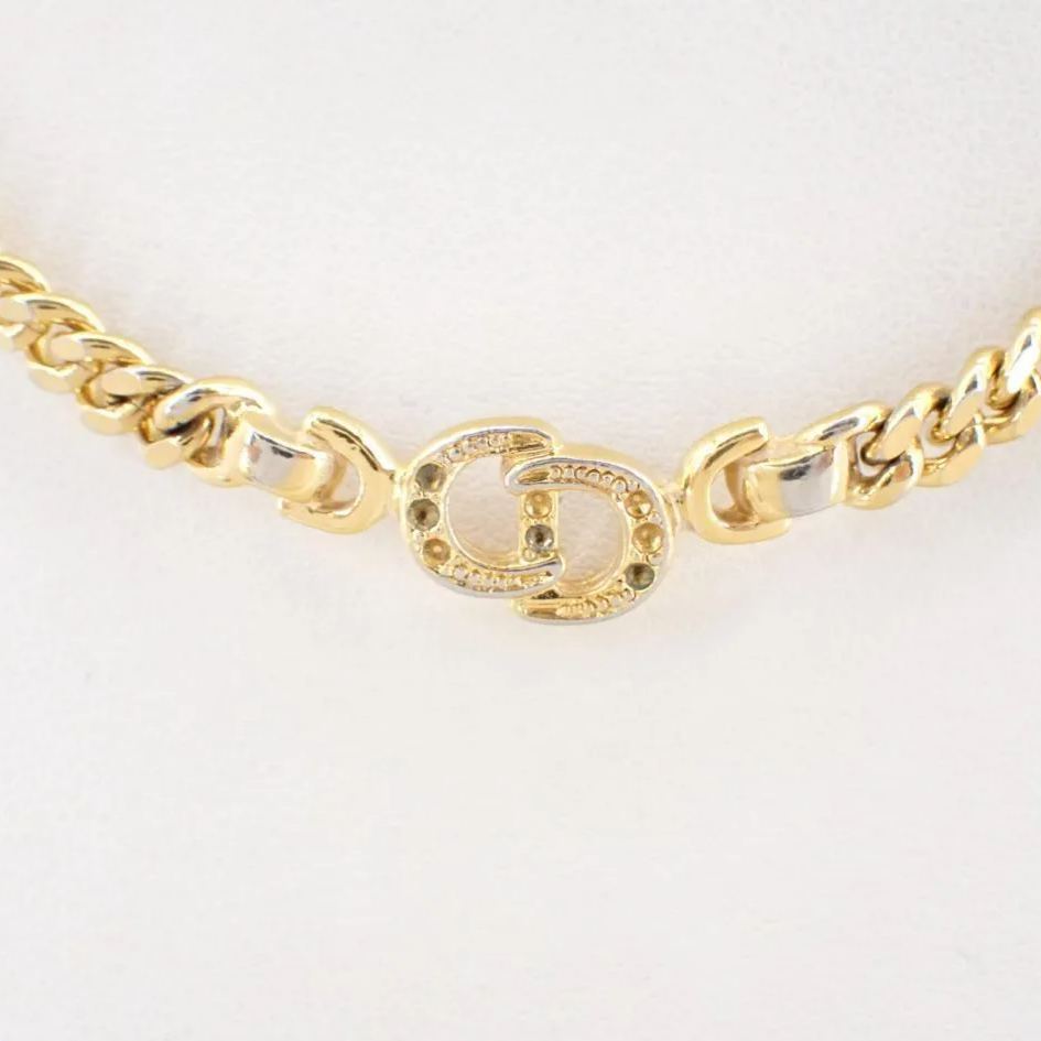 D CD chain necklace