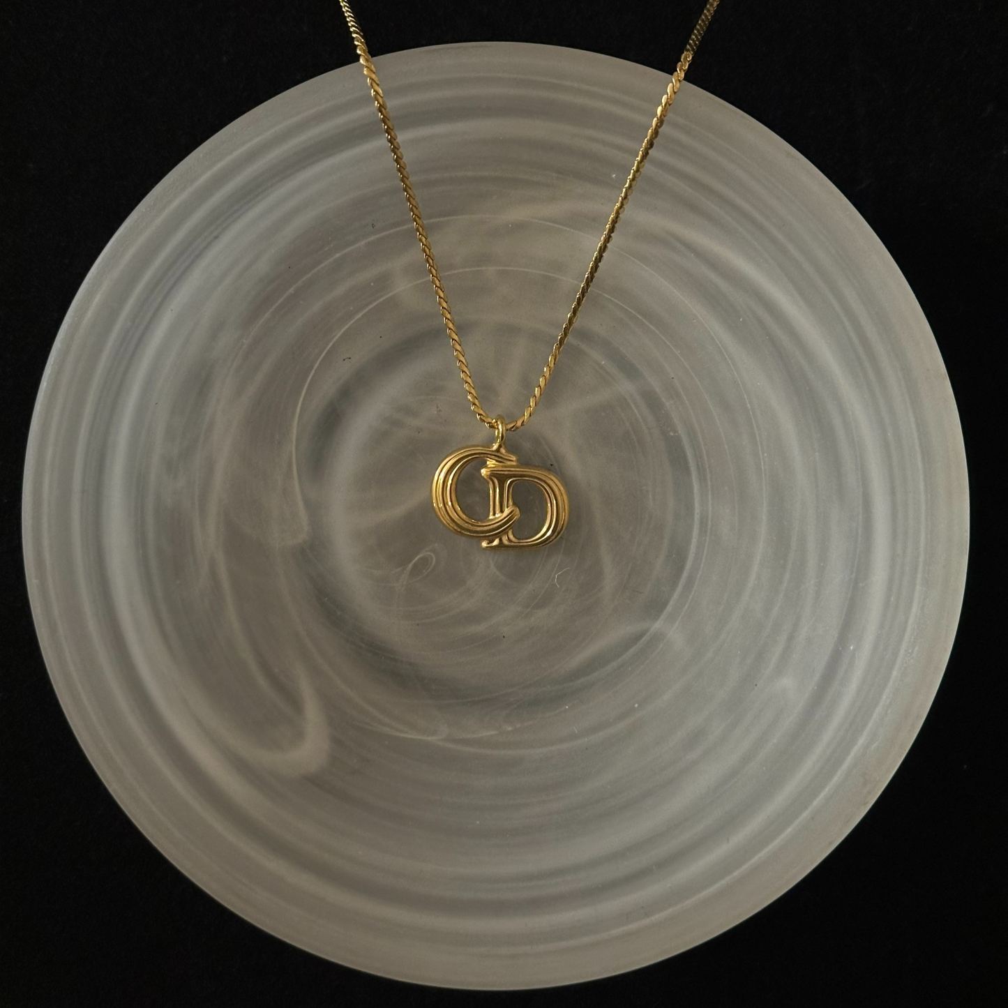 D CD vertical pattern necklace