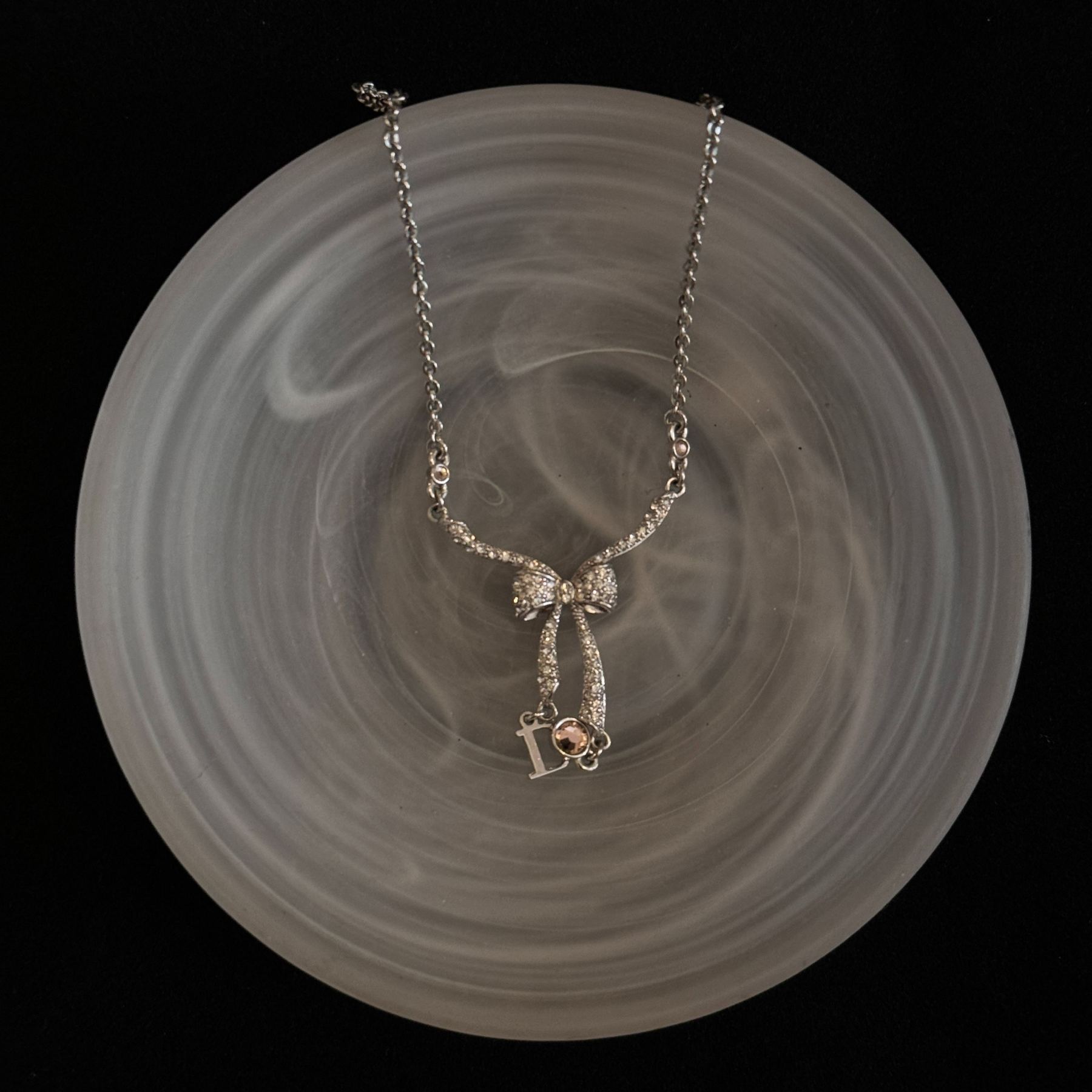 D Bowknot diamond pendant necklace