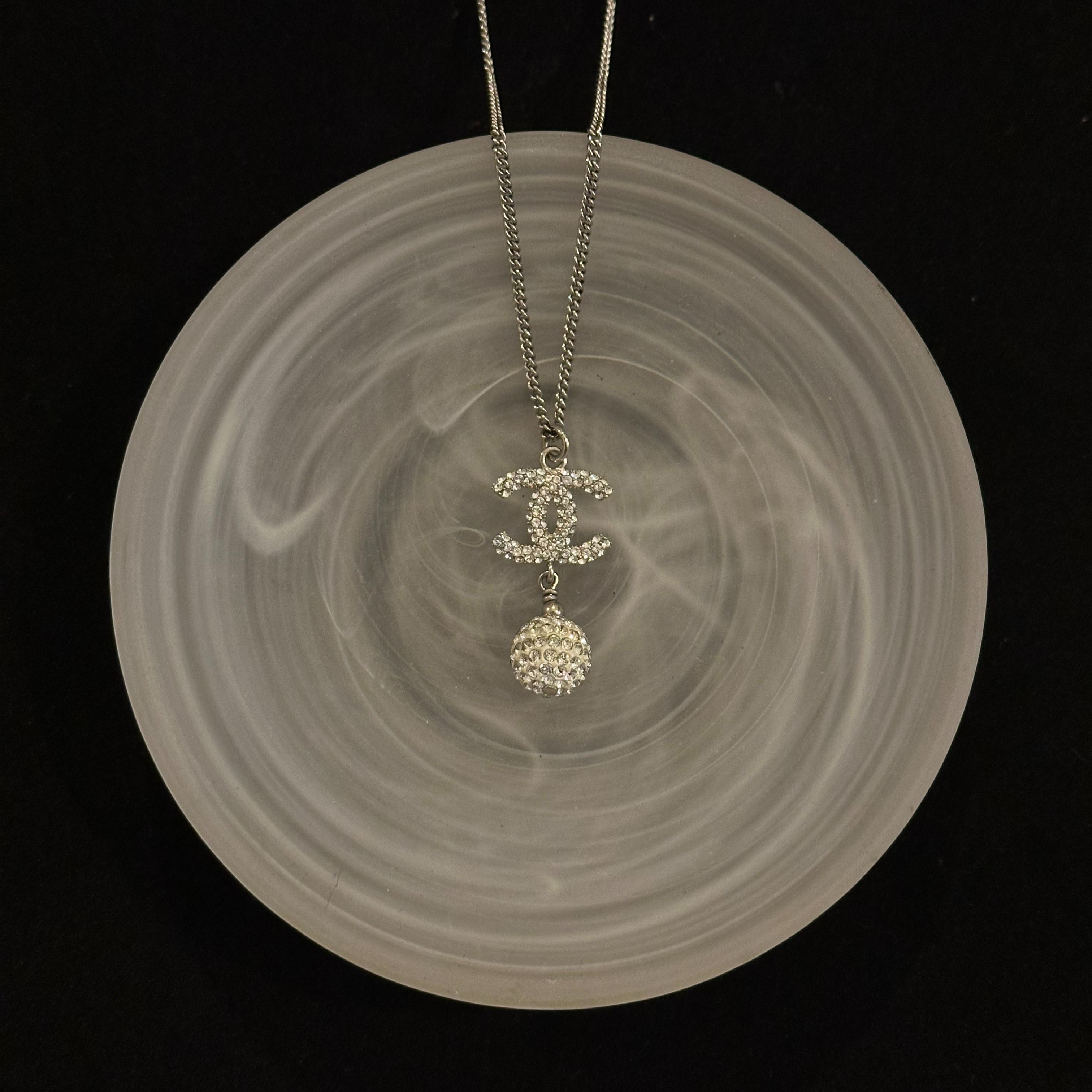 C Full diamond double C necklace