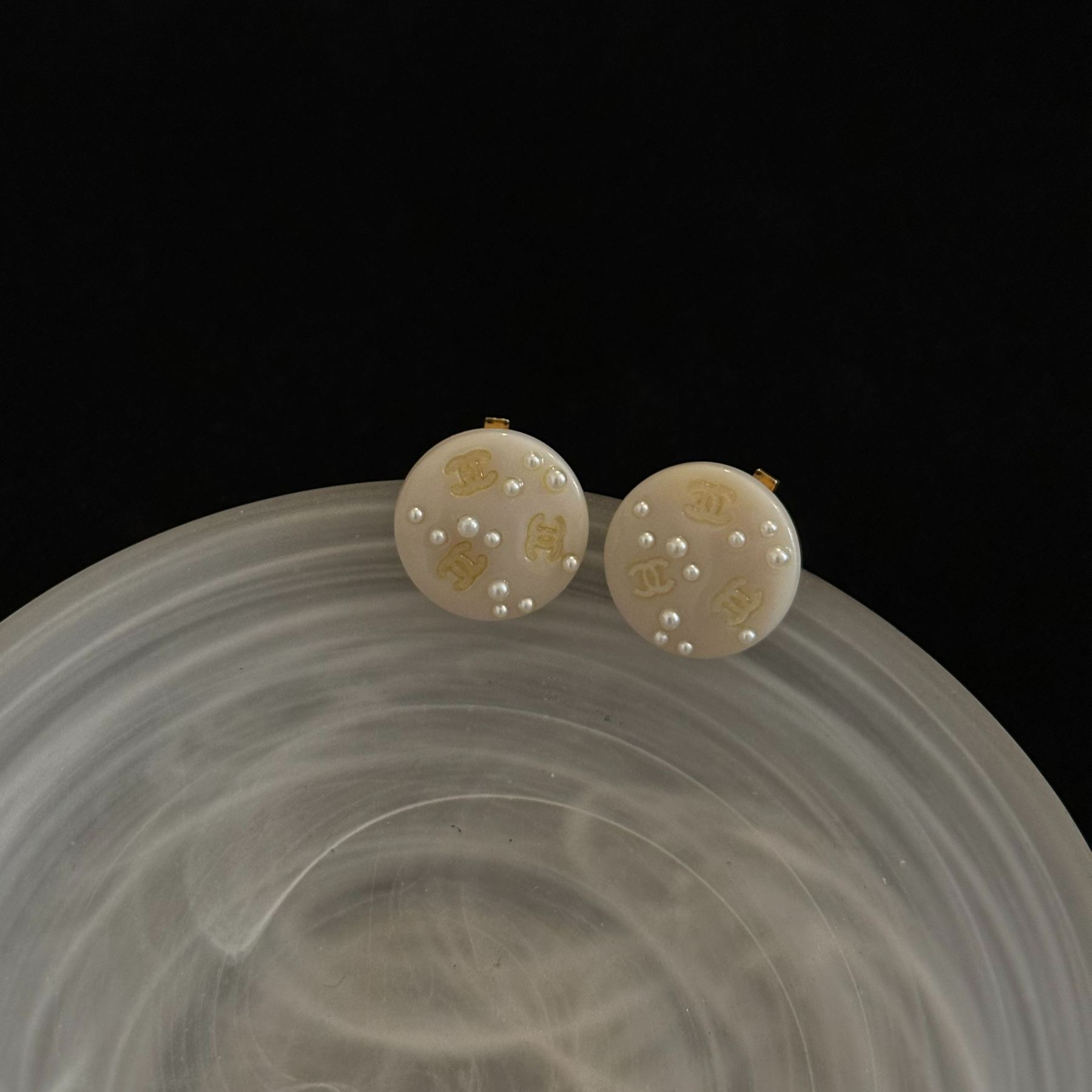 C Pearl Letter Double C Ear Clip