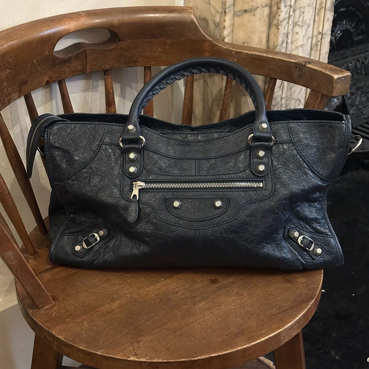 B Navy blue motorcycle bag